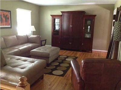 2nd image of 518 Meadowlark Trl