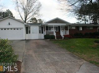 5 Crestwood Ct, Cartersville, GA 30121