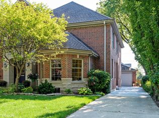 121 East Ave, Park Ridge, IL 60068