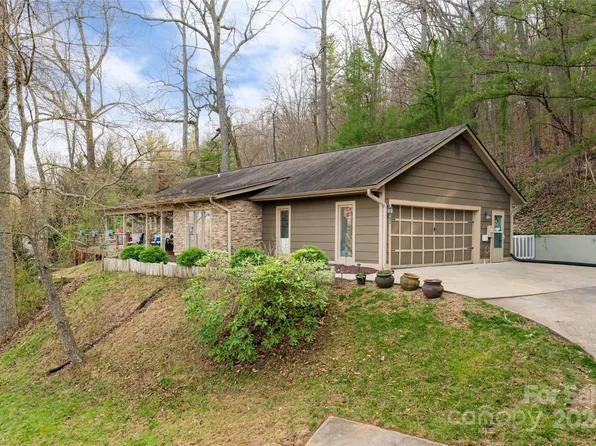 202 Laurel Ridge Rd, Asheville, NC 28805