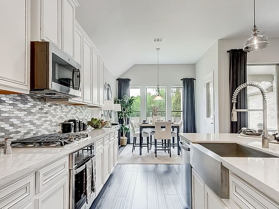 Ample cabinet space