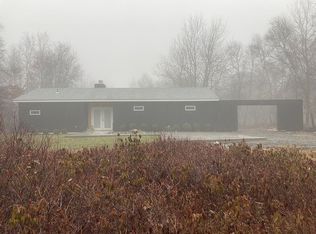 586 Scenic Dr, Albrightsville, PA 18210