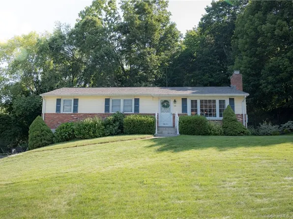 55 Brentwood Drive, Cheshire, CT 06410
