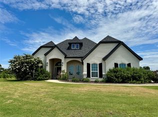 208 Grace Ln, Azle, TX 76020