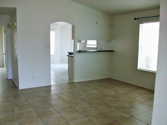 2nd image of 3632 Dominican St