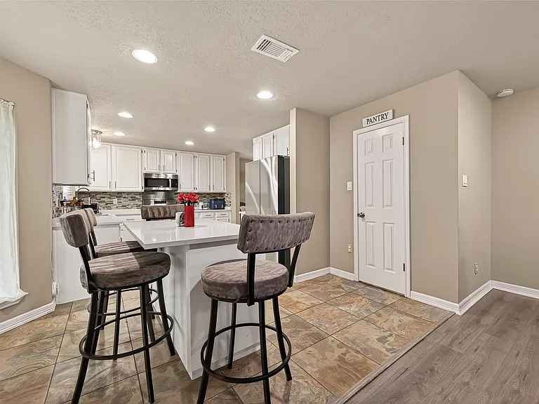 12110 Essenbruk Dr — Photo 14