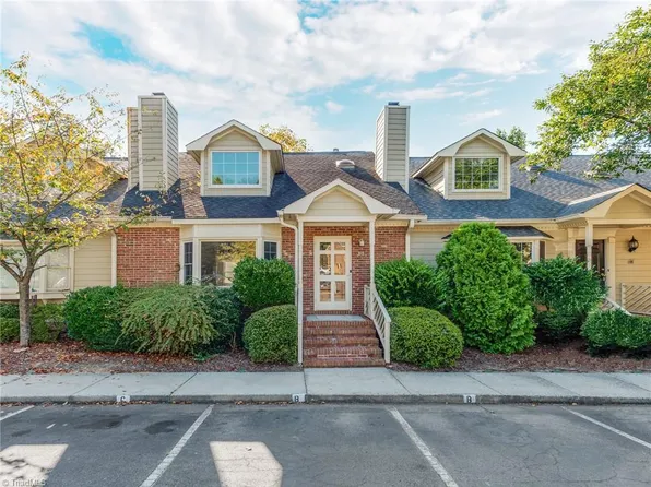 18 Park Village Ln Unit C, Greensboro, NC 27455