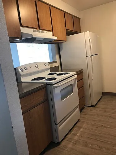 Riverdale Apartments — Photo 34