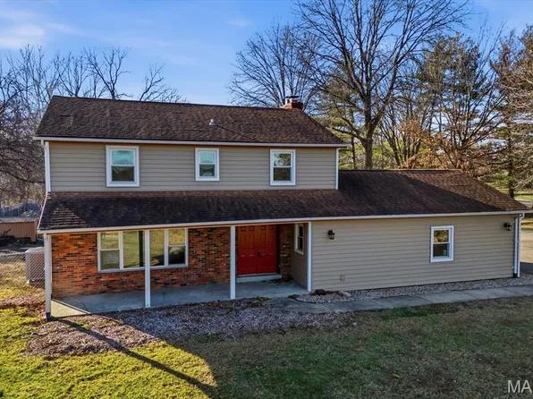 1181 Old Vincennes Trl, O Fallon, IL 62269