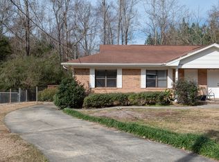 Hampton 1367-1369, Auburn, AL 36830