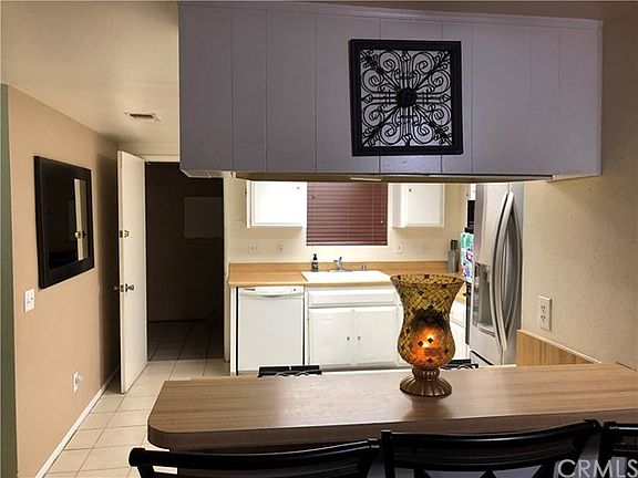 5th image of 11054 Catawba Ave