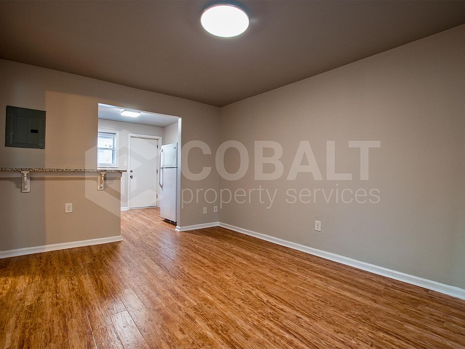 1st image of 271 Glen Iris Dr NE #10504315