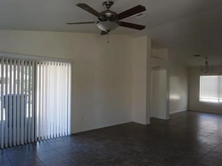 4137 E Shadow Branch Dr — Photo 9