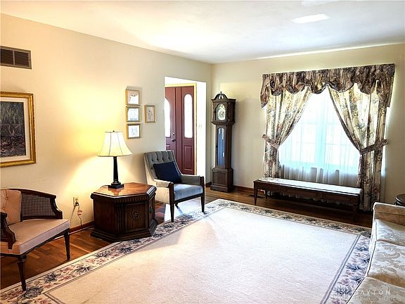 3rd image of 3806 Honeybrook Ave