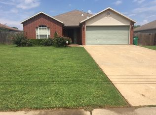 408 Hatfield Ln, Springdale, AR 72764