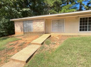 1201 Cheryl St #B, Longview, TX 75604
