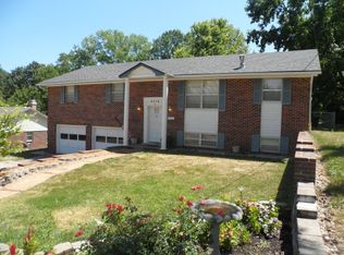2419 Livingston St, Jefferson City, MO 65109