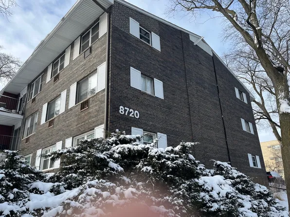 8720 Skokie Blvd #3, Skokie, IL 60077