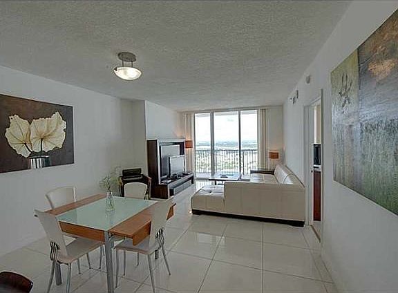 2nd image of 1750 N Bayshore Dr APT 4611