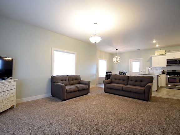 2nd image of 3352 E Ringneck Dr
