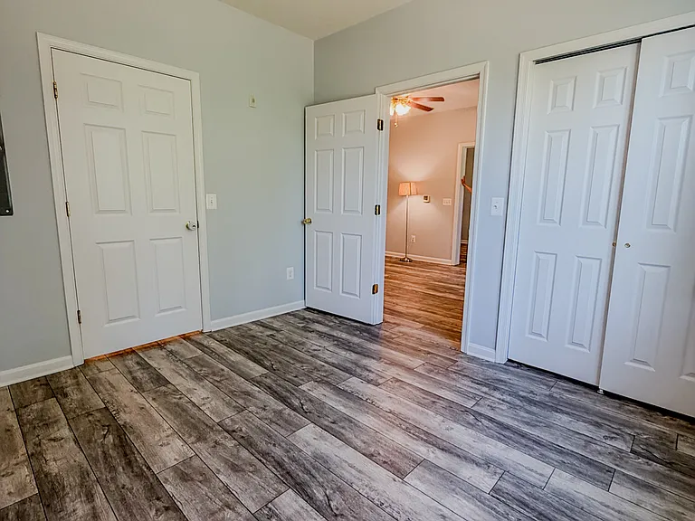 23520 F D R Blvd #306 — Photo 7
