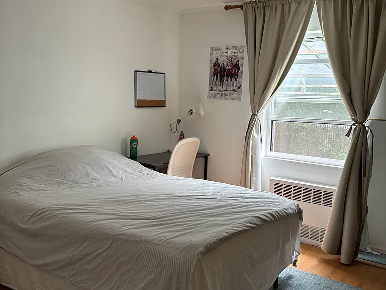 Front bedroom