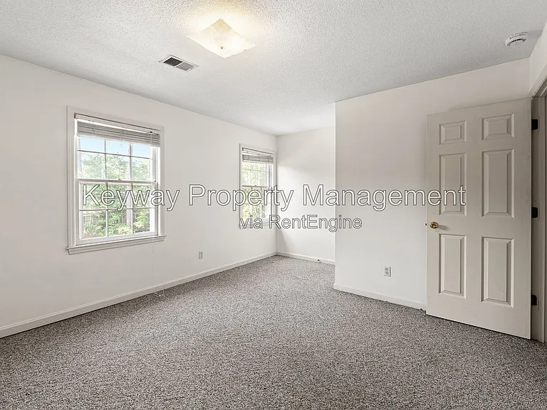 344 Folkstone Cir — Photo 18