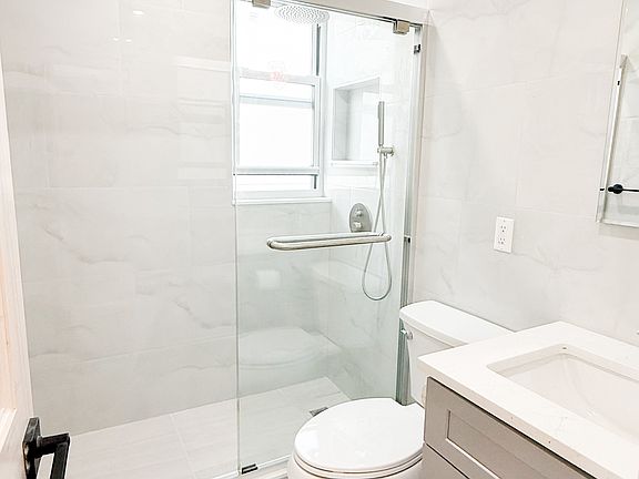 2nd image of 1625 E 32nd St Floor 2