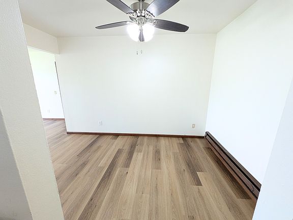 3rd image of 206-208 Sunset Ln #206/5