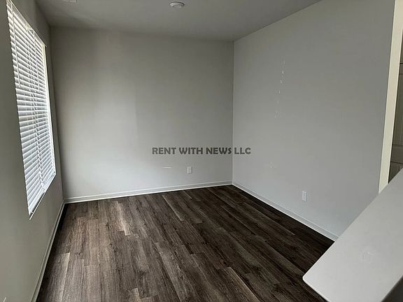 5th image of 244 Suhani Ln