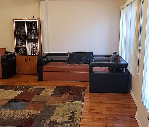 5th image of 2377 E 21st St