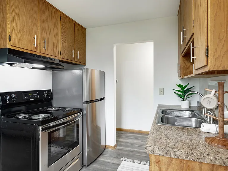 St. Croix Crossings Apartments — Photo 6