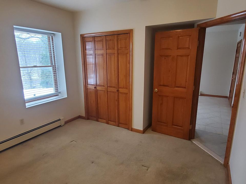1st image of 38 Surrey Ln