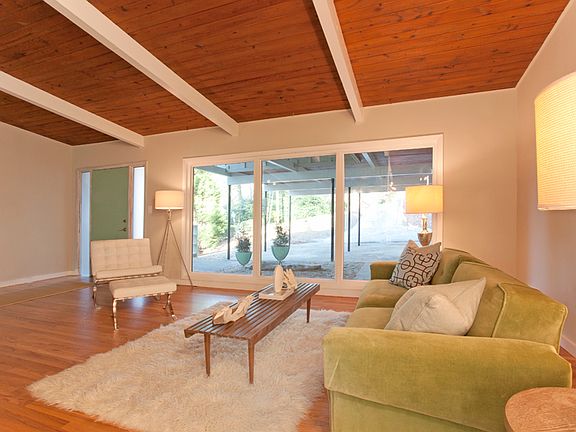 4th image of 3378 Lynnray Dr