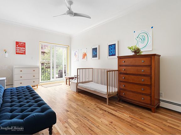 4th image of 339 Sackett St #2