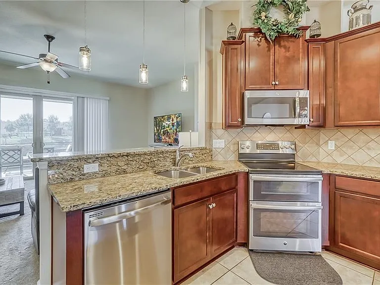 32165 Juniper Parke Dr — Photo 9