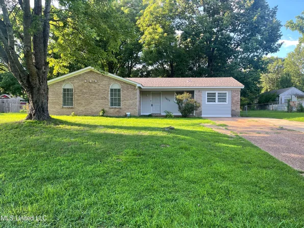 5722 Caroline Dr, Horn Lake, MS 38637