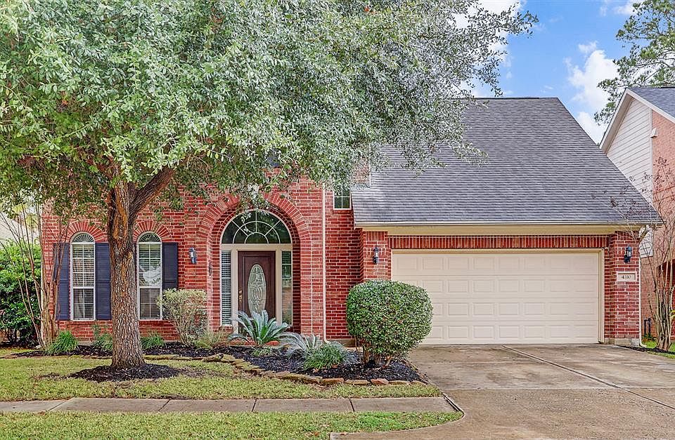 Welcome to 4310 Country Oaks Court! Welcome home!