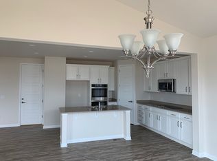 555 W Ridge Cir, Erie, CO 80516