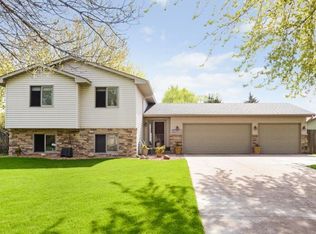 10171 Jewel St NE, Blaine, MN 55014