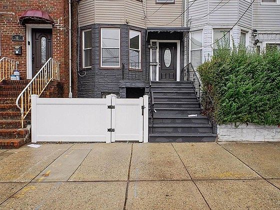 1st image of 3463A Kennedy Blvd #1