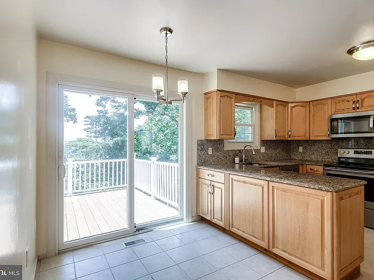 6 Rippling Brook Ct — Photo 7