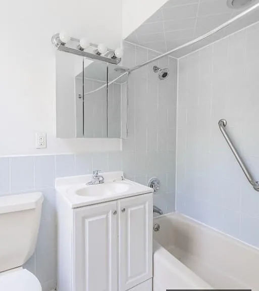 794 Lexington Ave #3R — Photo 5