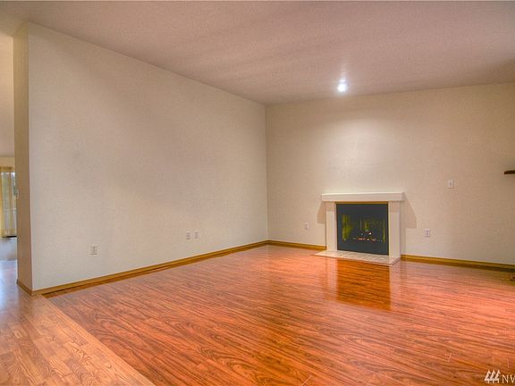 4th image of 3635 Arbor Dr SE