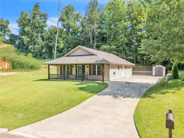 14047 E Camelia Ln, Seneca, SC 29678
