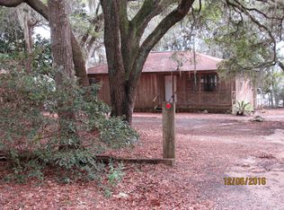 90 Serenity Cir, Defuniak Springs, FL 32433