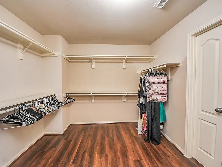 5922 Hollister Cole — Photo 30