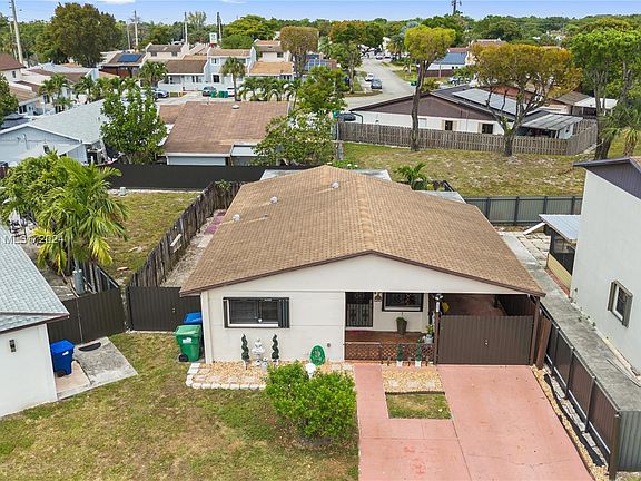 4th image of 19412 NW 56th Pl
