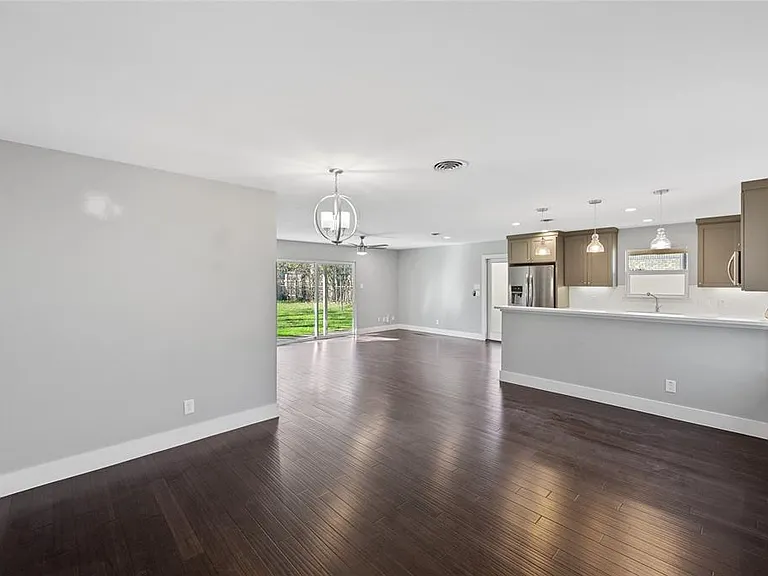 1305 Glenwood Dr — Photo 9