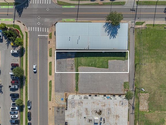 5th image of 502 NW 8th St Lot 28-29